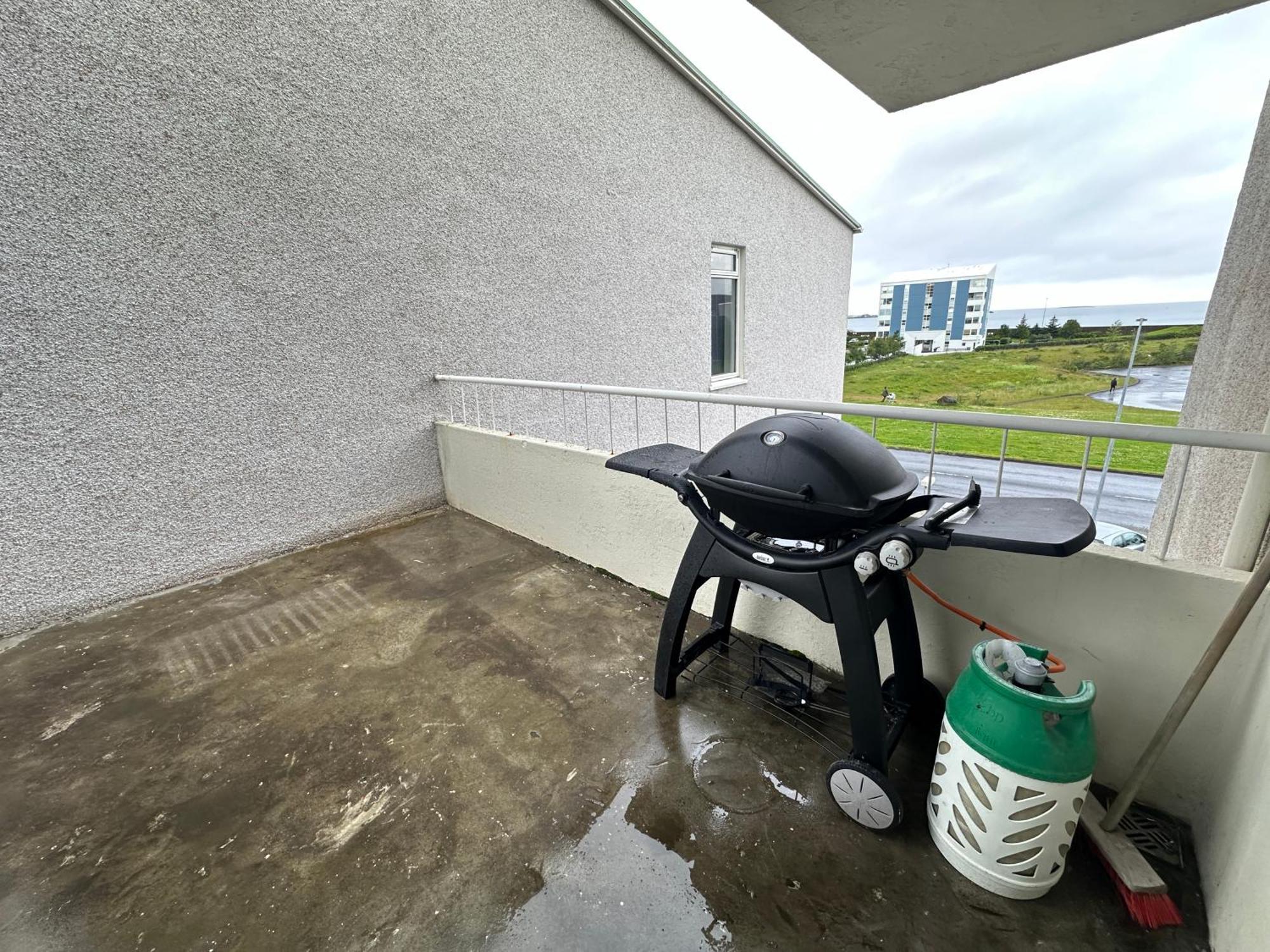 Apartment In Laugarnesvegi, Reykjavik - Birta Rentals Exterior photo